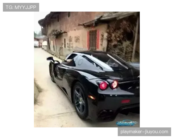 周冠宇新买的豪车，隔壁老王听了都直摇头，这生活差距也太大了吧